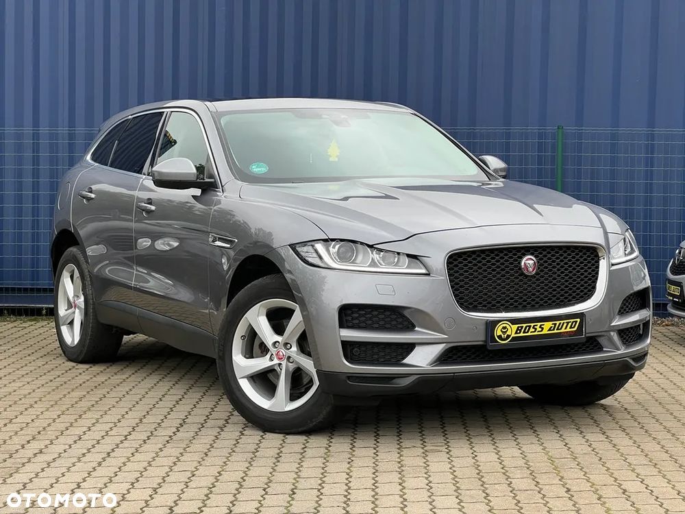 Jaguar F-Pace 25t AWD Prestige - 2