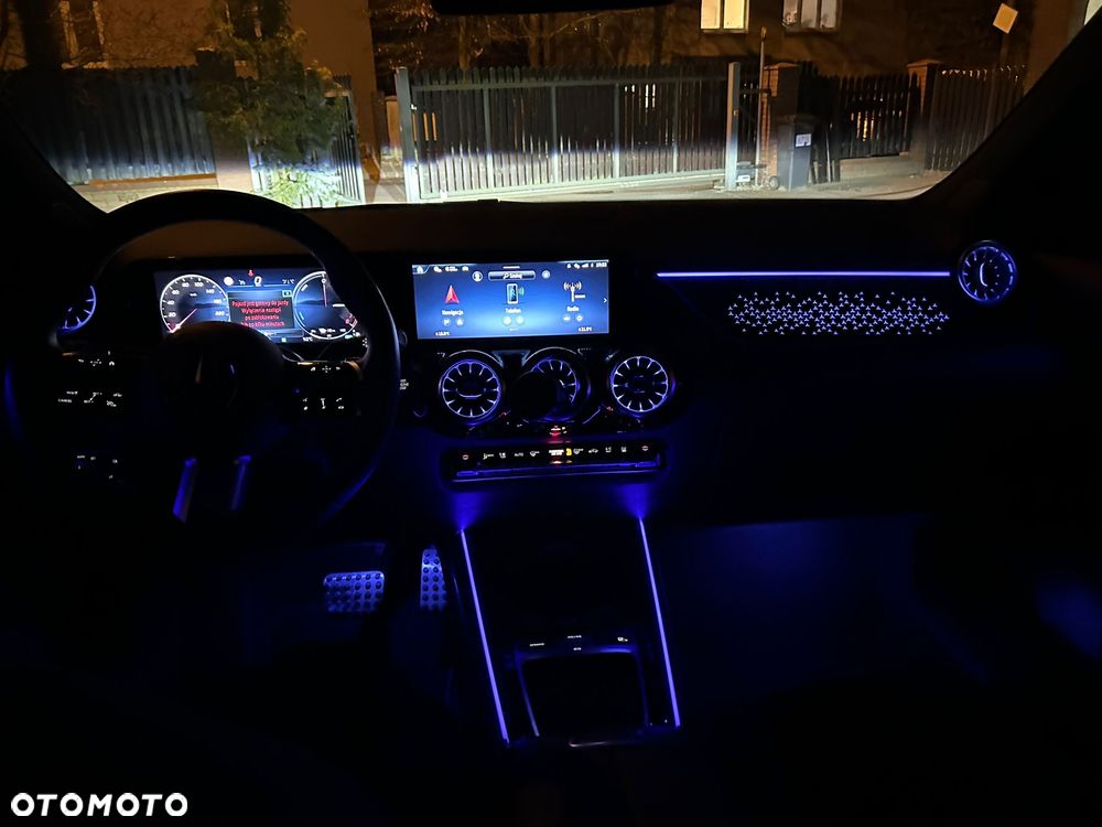 Mercedes-Benz GLA 250e AMG Line - 36