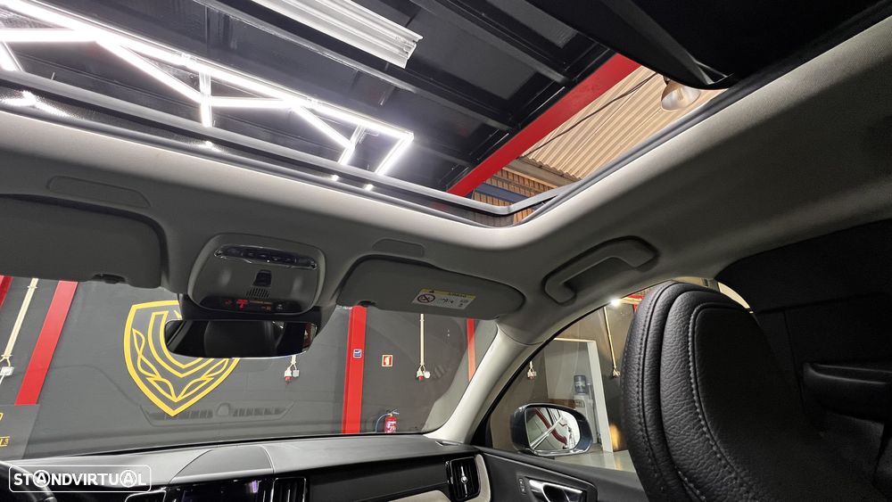 Volvo XC 60 2.0 T6 PHEV Inscription Expression AWD - 35