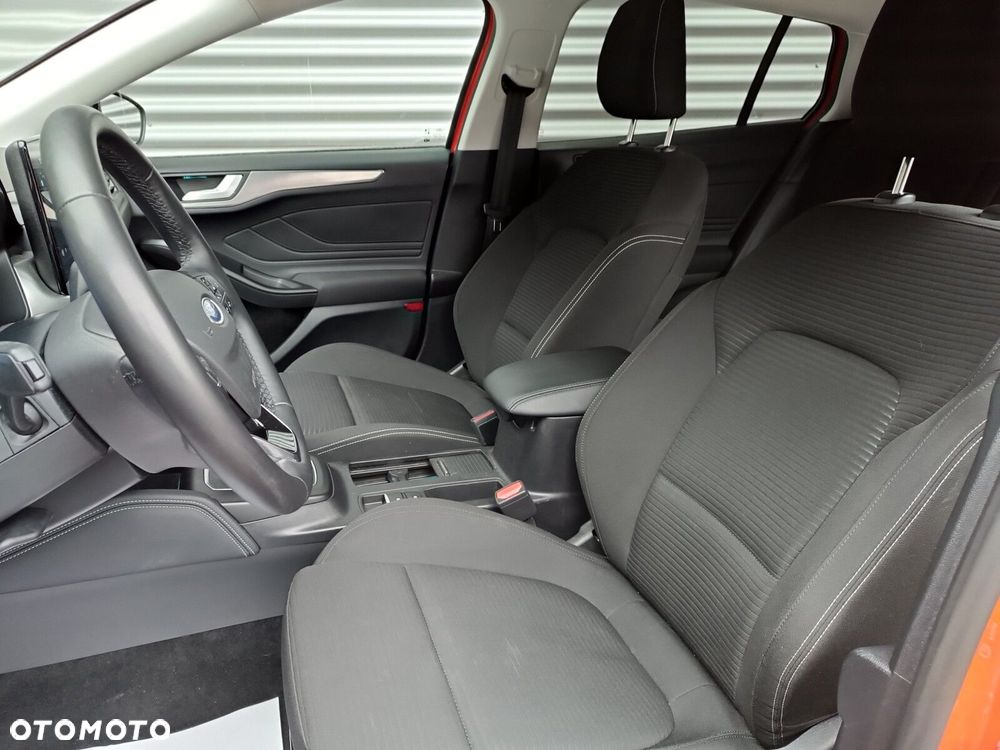 Ford Focus 1.0 EcoBoost mHEV Titanium X - 18