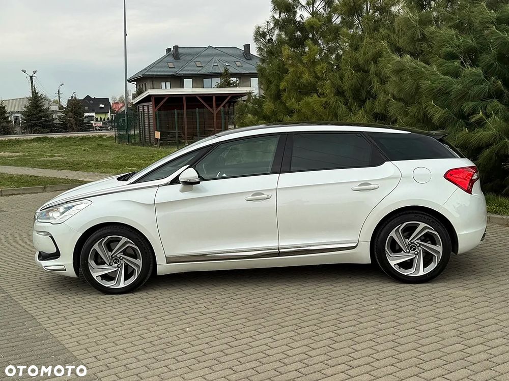 DS Automobiles DS 5 - 10