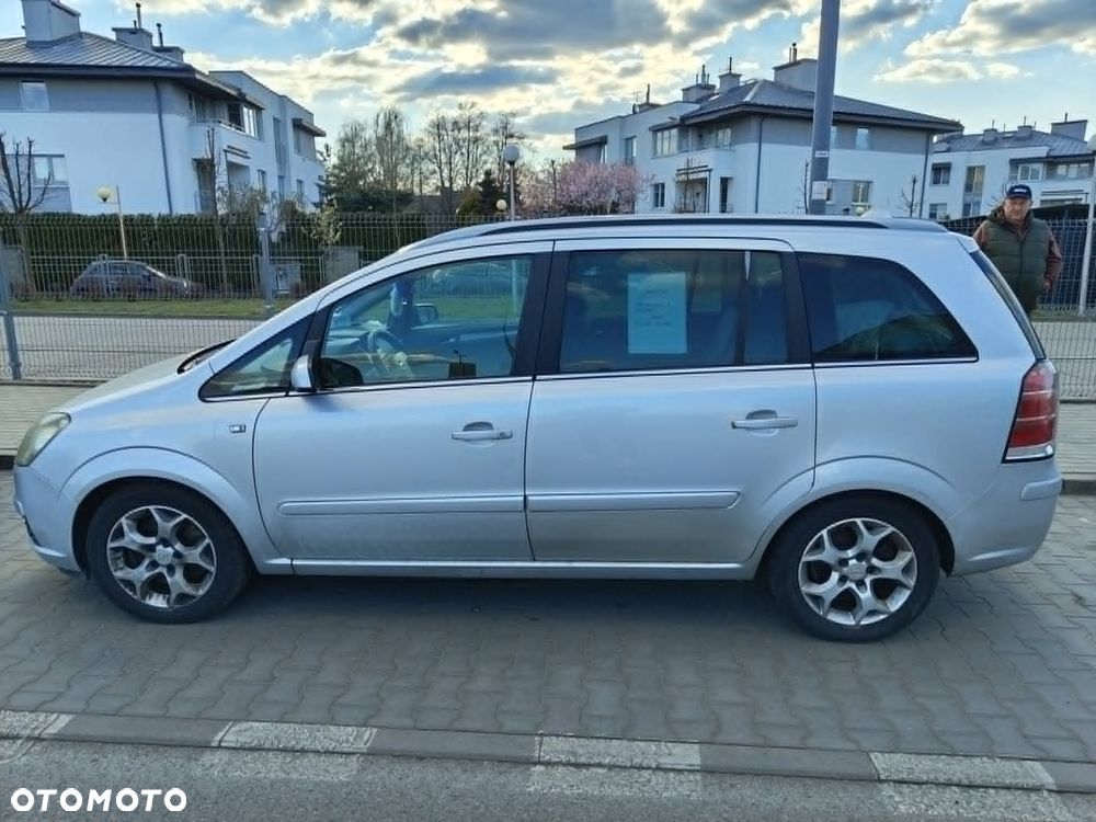 Opel Zafira 1.9 CDTI Elegance - 2