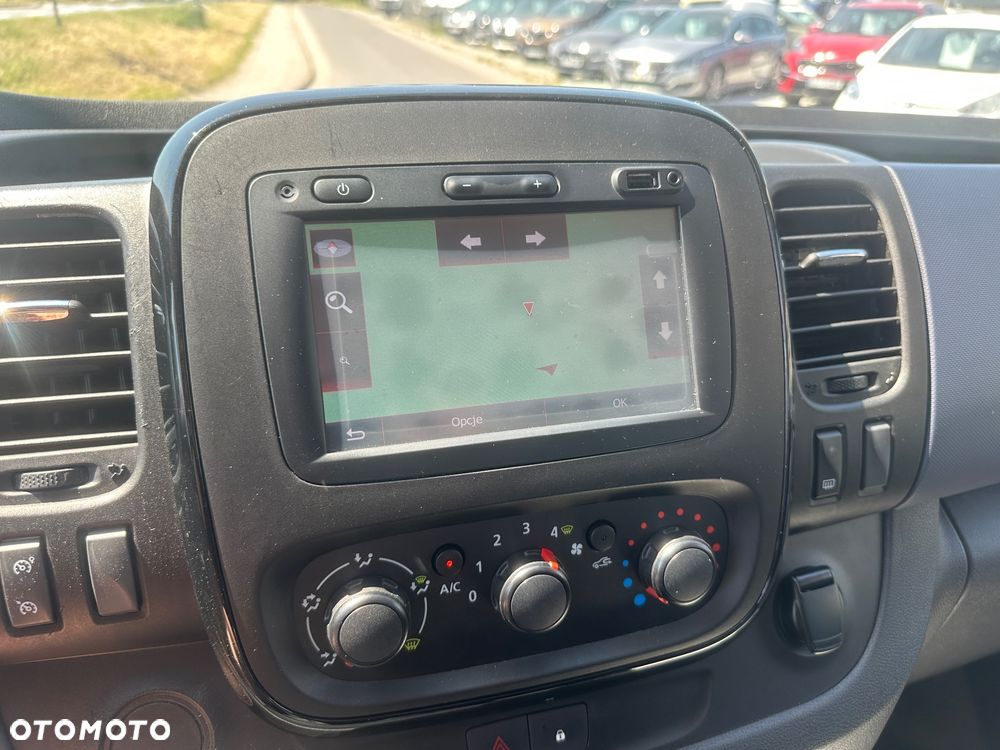 Opel Vivaro - 11