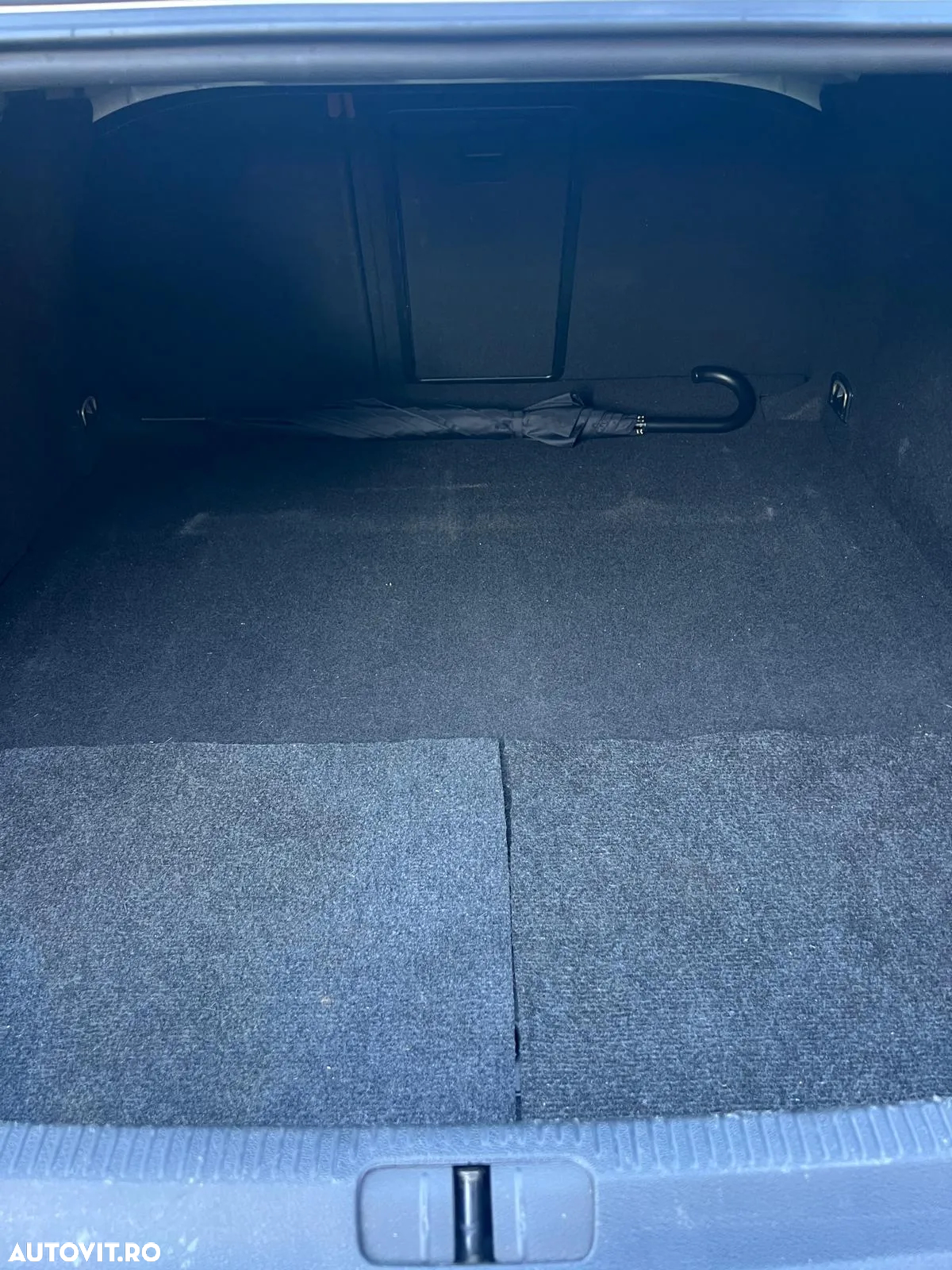 Volkswagen Passat - 21