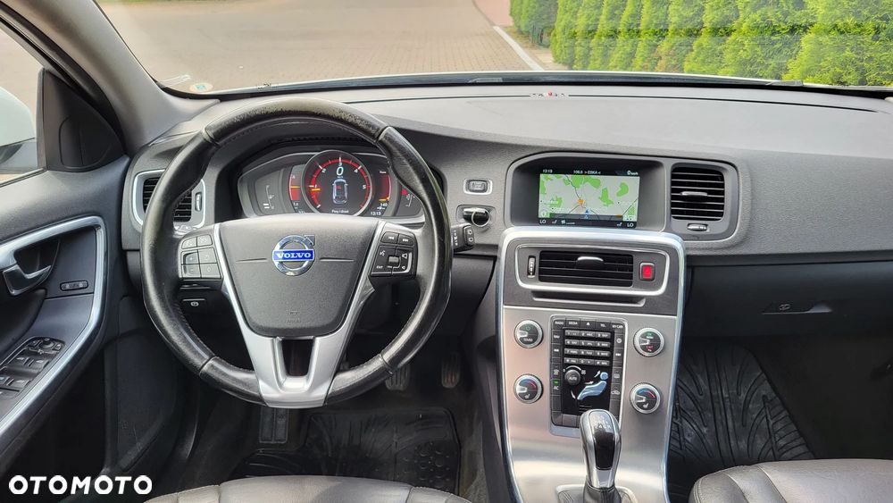 Volvo V60 D4 Drive-E Momentum - 7