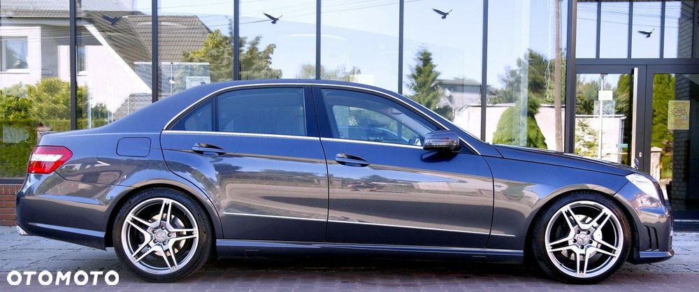 Mercedes-Benz Klasa E 350 CDI DPF 4Matic BlueEFFICIENCY 7G-TRONIC Avantgarde - 21