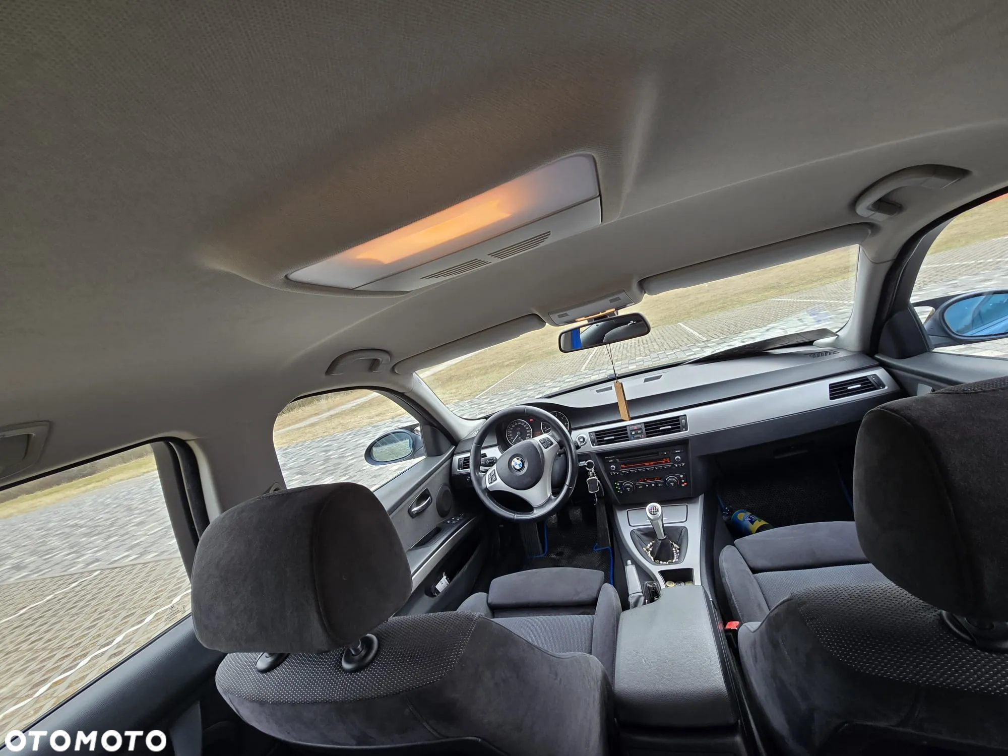 BMW Seria 3 320i - 10
