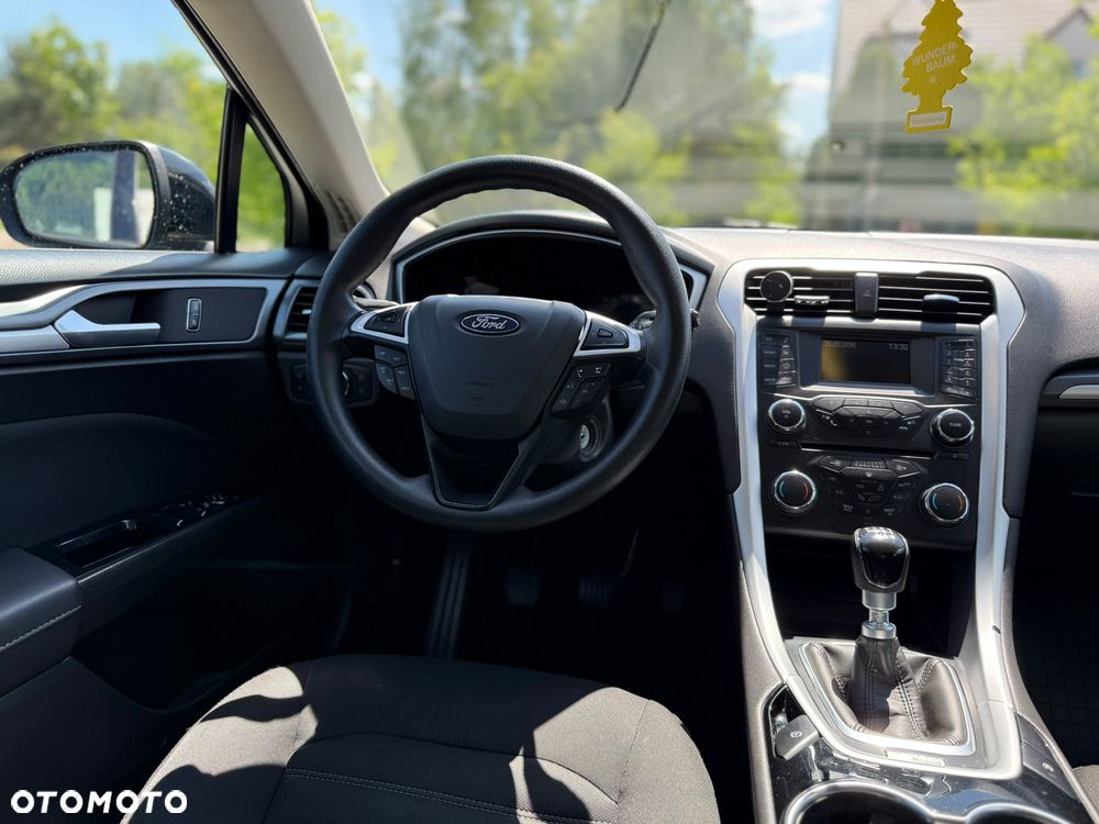 Ford Mondeo - 16