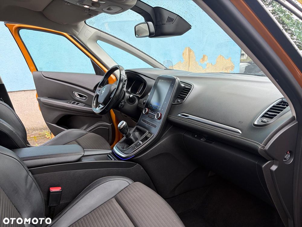 Renault Scenic 1.6dCi Energy Privilege - 8