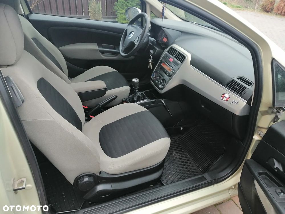 Fiat Punto - 20