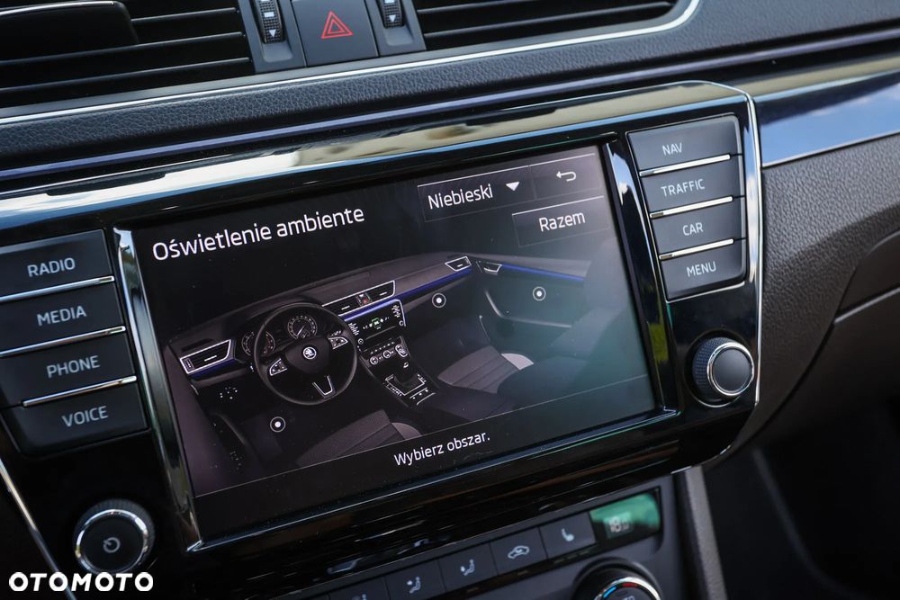 Skoda Superb 2.0 TDI 4x4 DSG L&K - 37