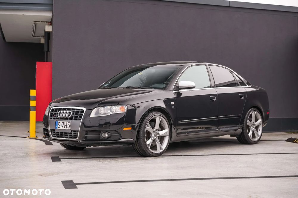Audi S4 Limousine - 1