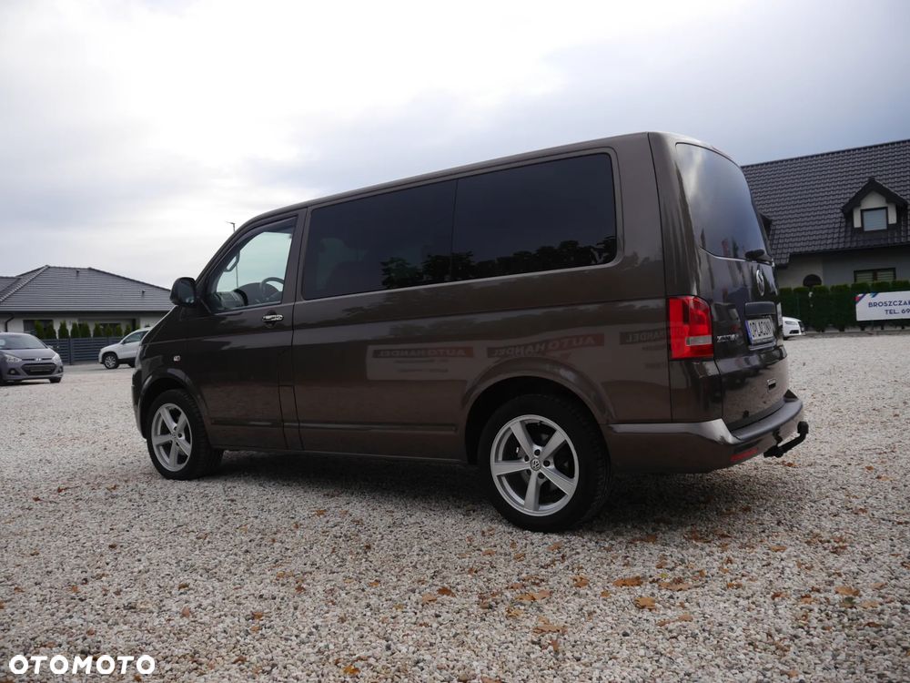 Volkswagen Multivan - 12