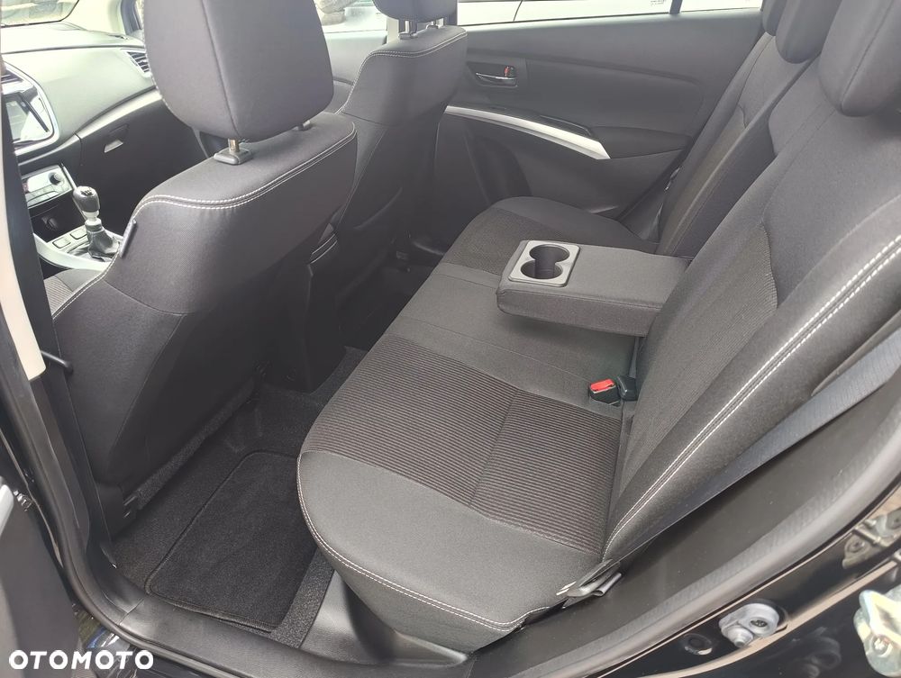 Suzuki SX4 S-Cross 1.4 T Premium - 14