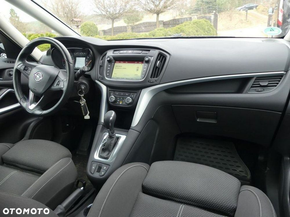 Opel Zafira 2.0 D Automatik Active - 4