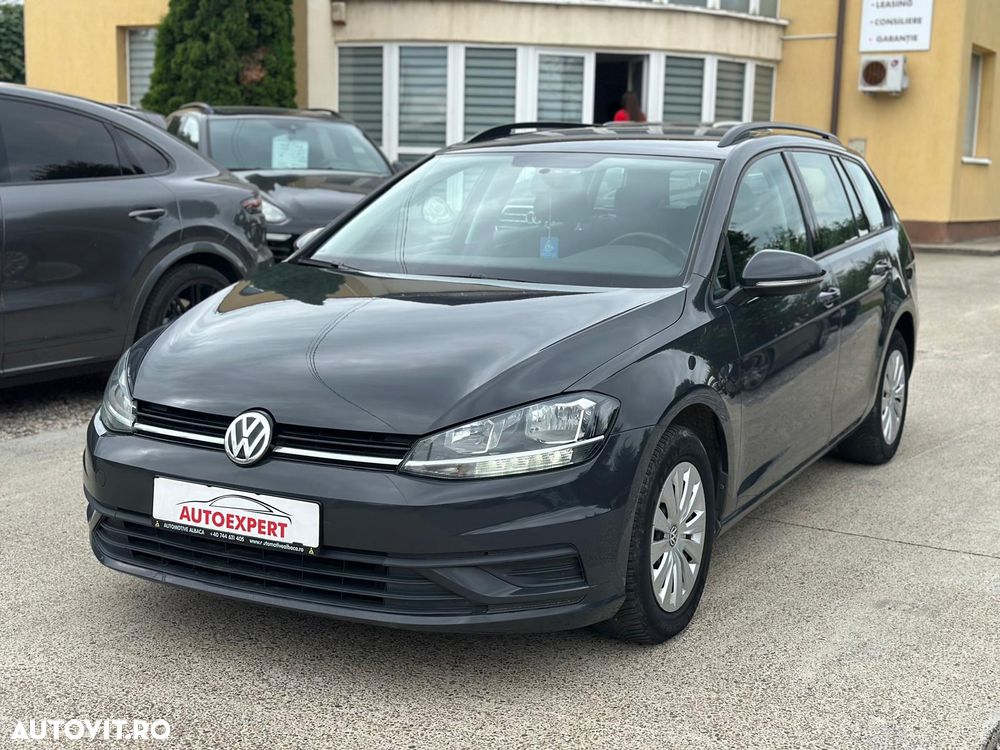 Volkswagen Golf 1.6 TDI SCR Comfortline - 3