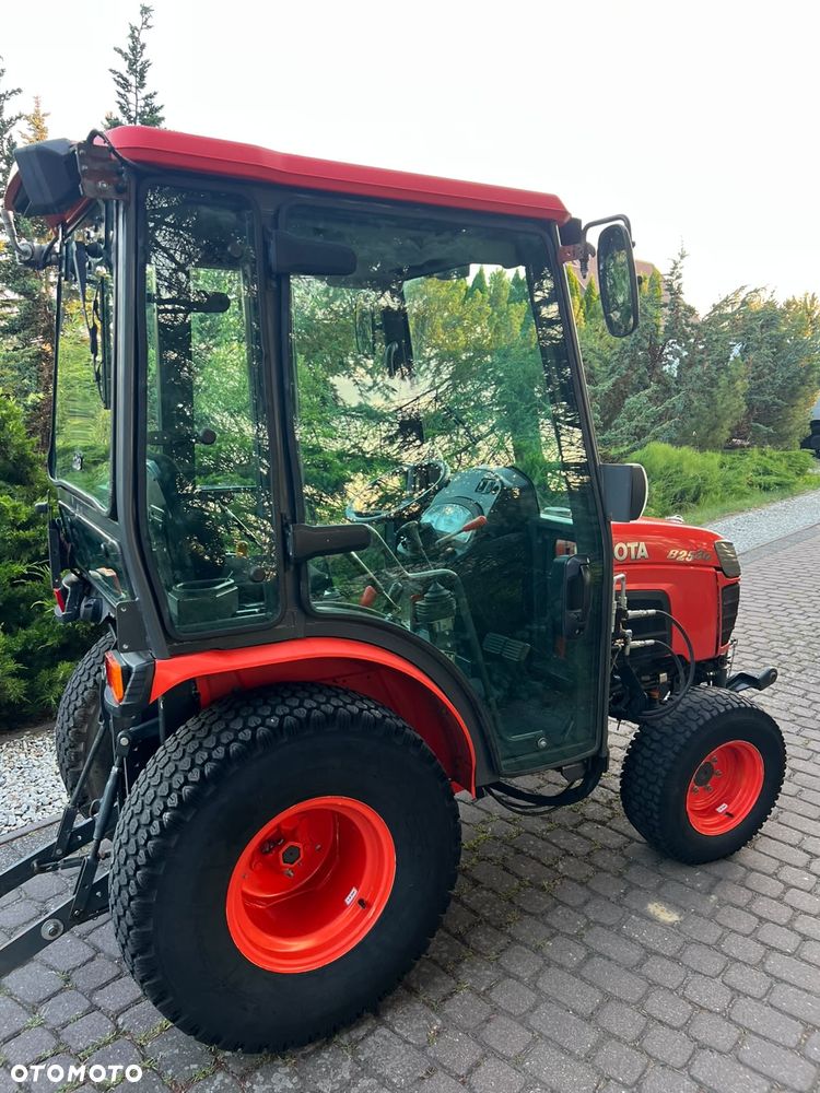 Kubota B2530 - 3