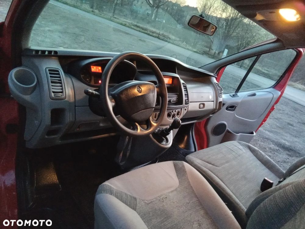 Renault Trafic - 6