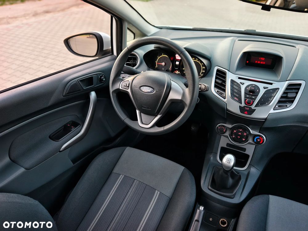 Ford Fiesta 1.25 Viva - 10