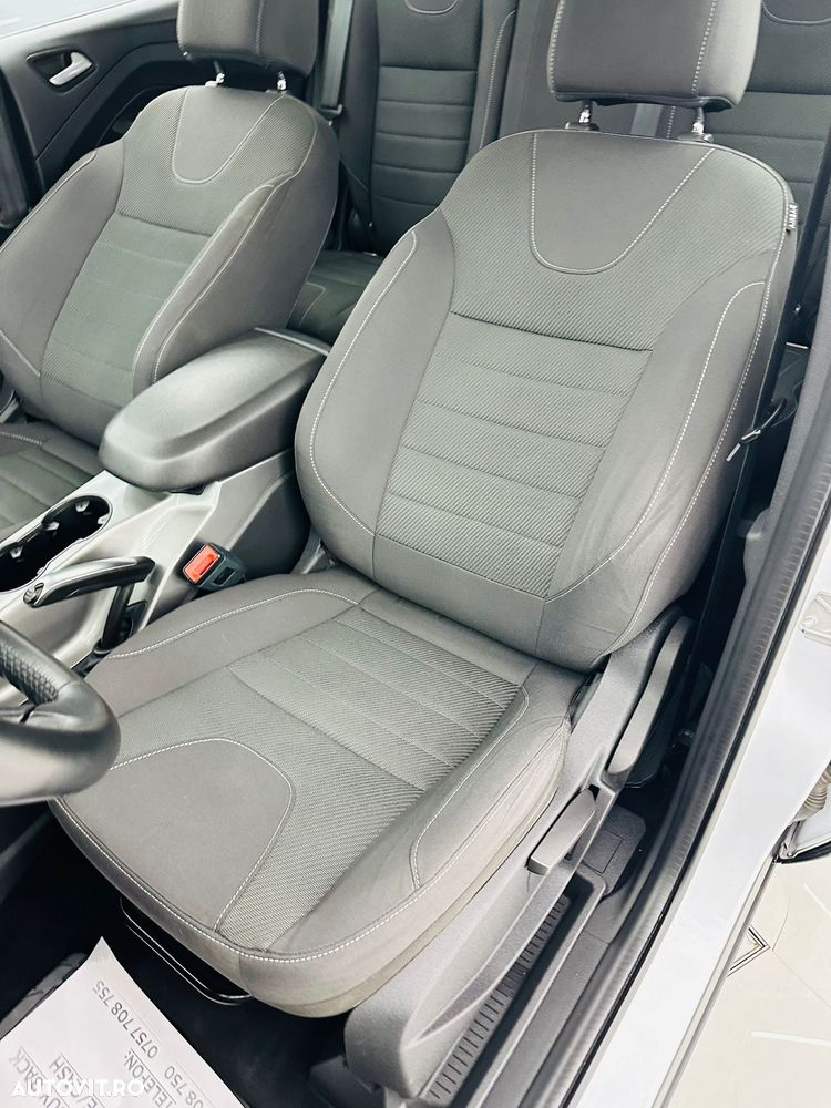 Ford Kuga 2.0 TDCi 4x4 Trend - 19