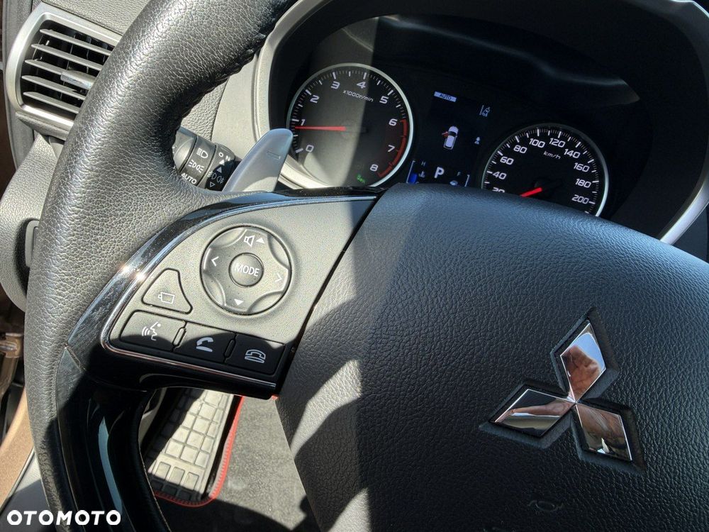 Mitsubishi Eclipse Cross - 17