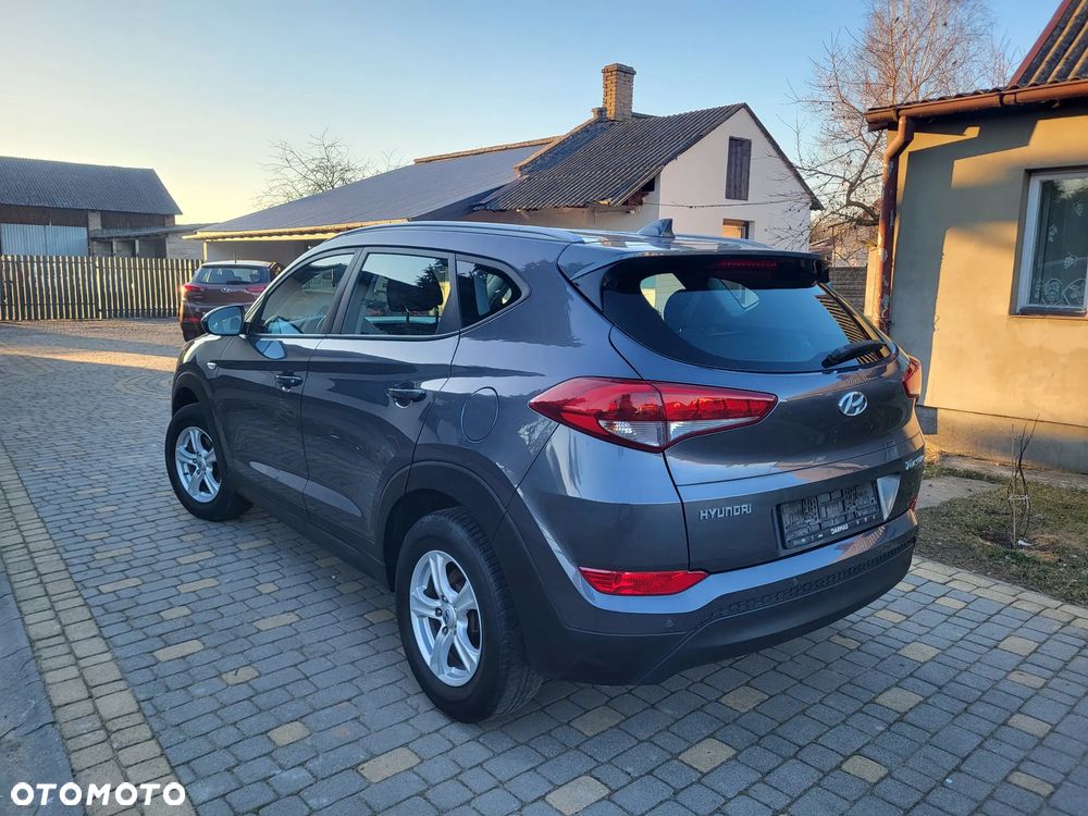 Hyundai Tucson 1.6 GDI BlueDrive Style 2WD - 19