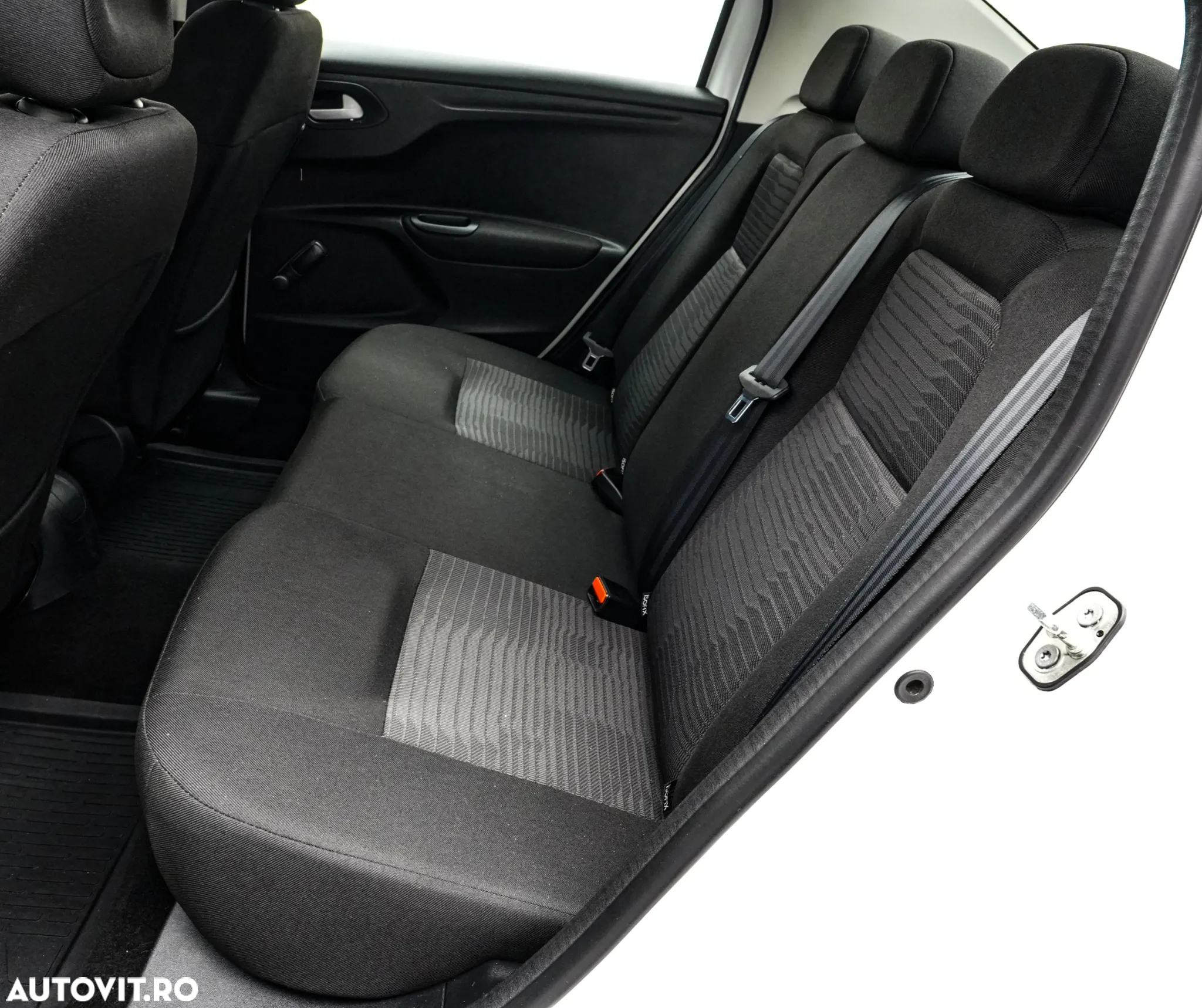 Peugeot 301 1.5 BlueHDI FAP Allure - 16