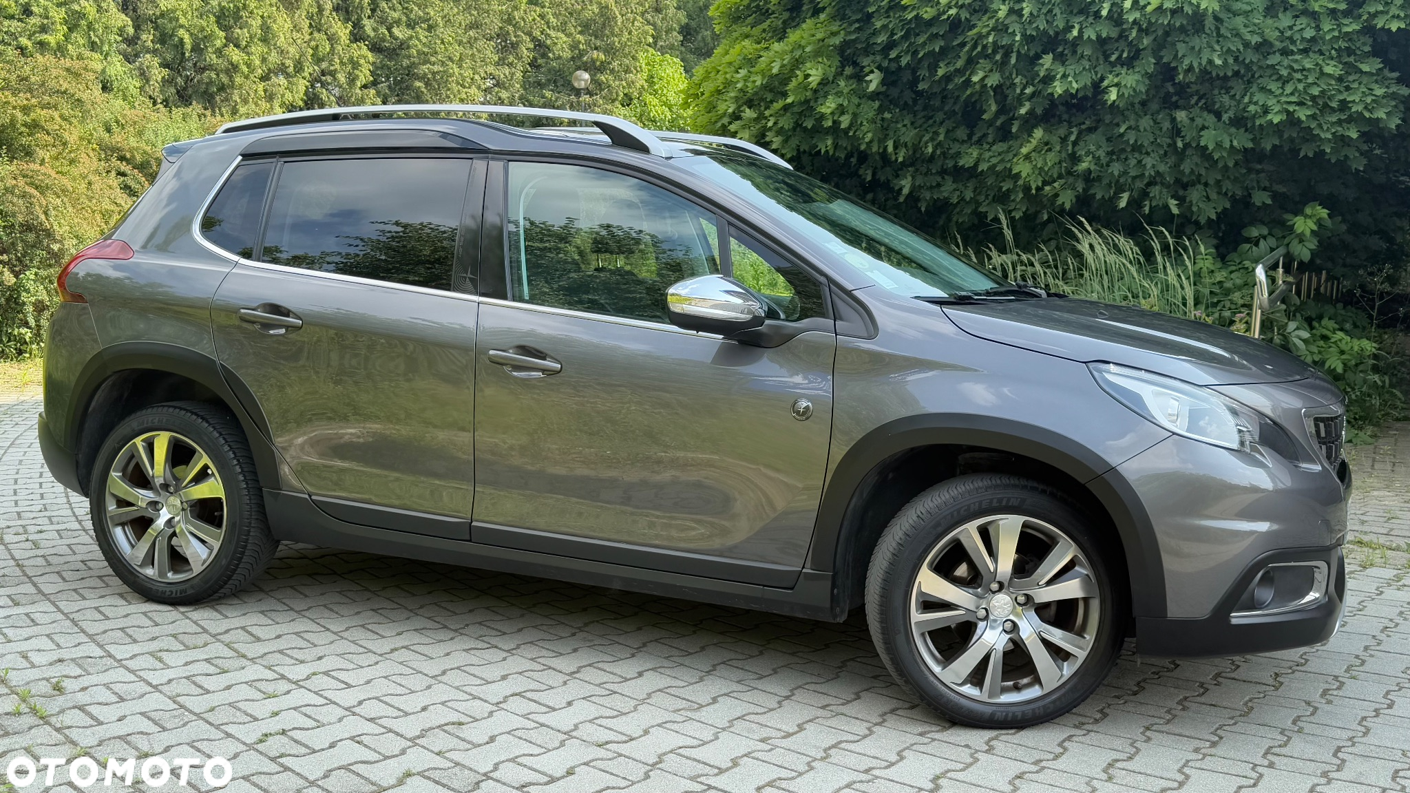 Peugeot 2008 1.6 BlueHDi Allure S&S - 35