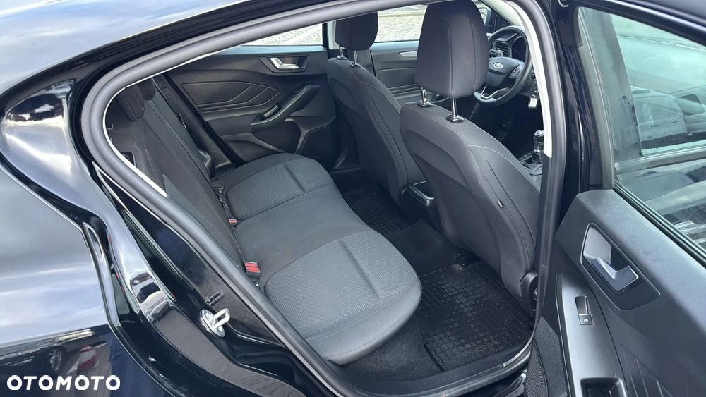 Ford Focus 1.0 EcoBoost Trend - 20