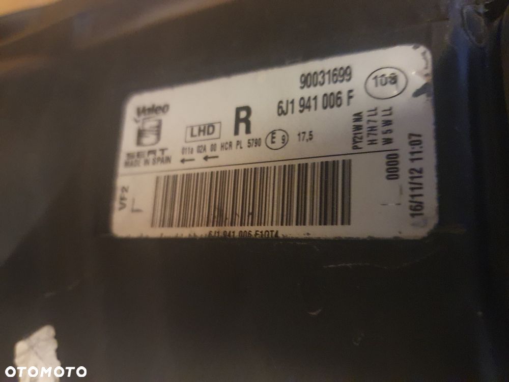 REFLEKTOR PRAWY SEAT IBIZA IV 4 - 4