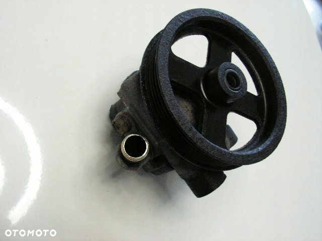 AVENSIS T25 2,0 D4D POMPA WSPOMAGANIA IDEALNY STAN - 6