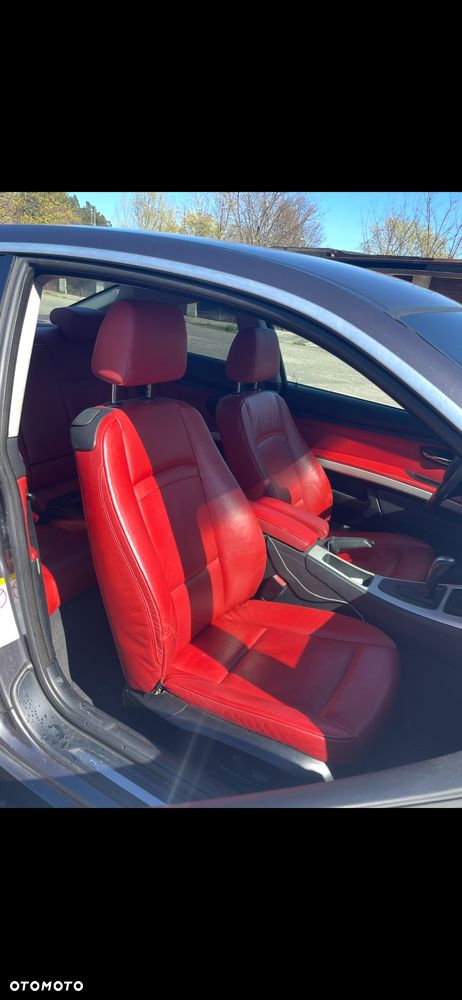 BMW Seria 3 325xi - 11