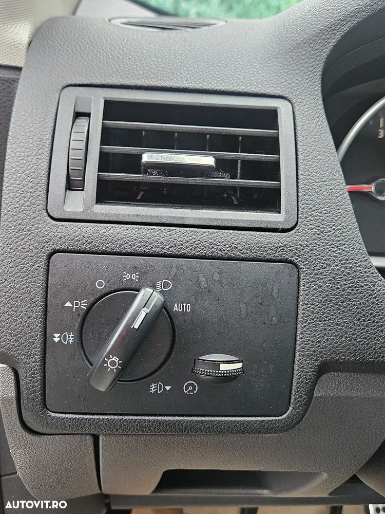 Ford Kuga 2.0 TDCi 4WD Individual - 14