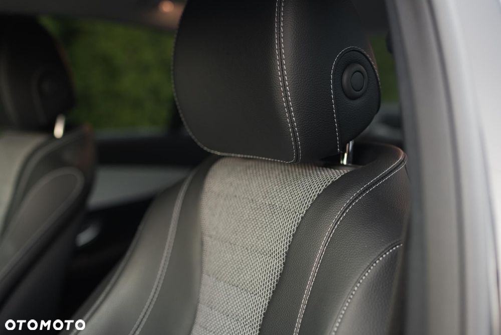 Mercedes-Benz Klasa E - 37