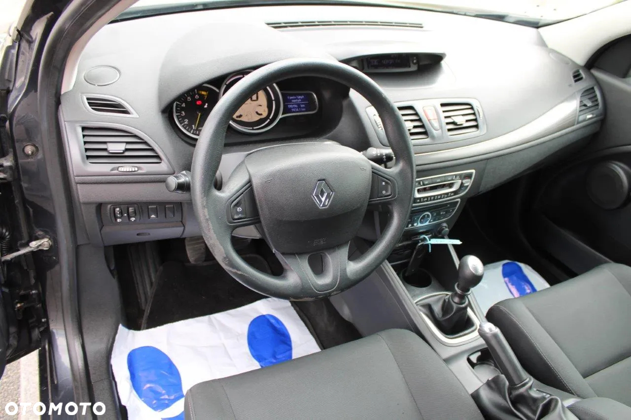 Renault Megane 1.6 16V 110 LIMITED - 19