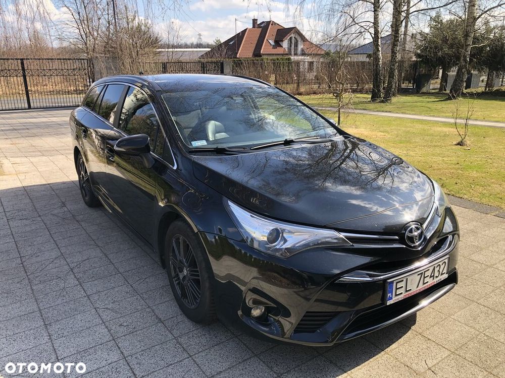 Toyota Avensis 2.0 D-4D Premium - 15