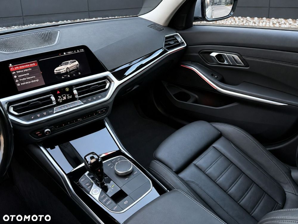 BMW Seria 3 320i Edition M Sport Shadow - 18