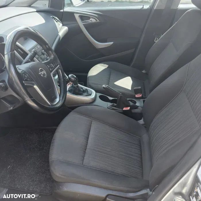 Opel Astra - 8