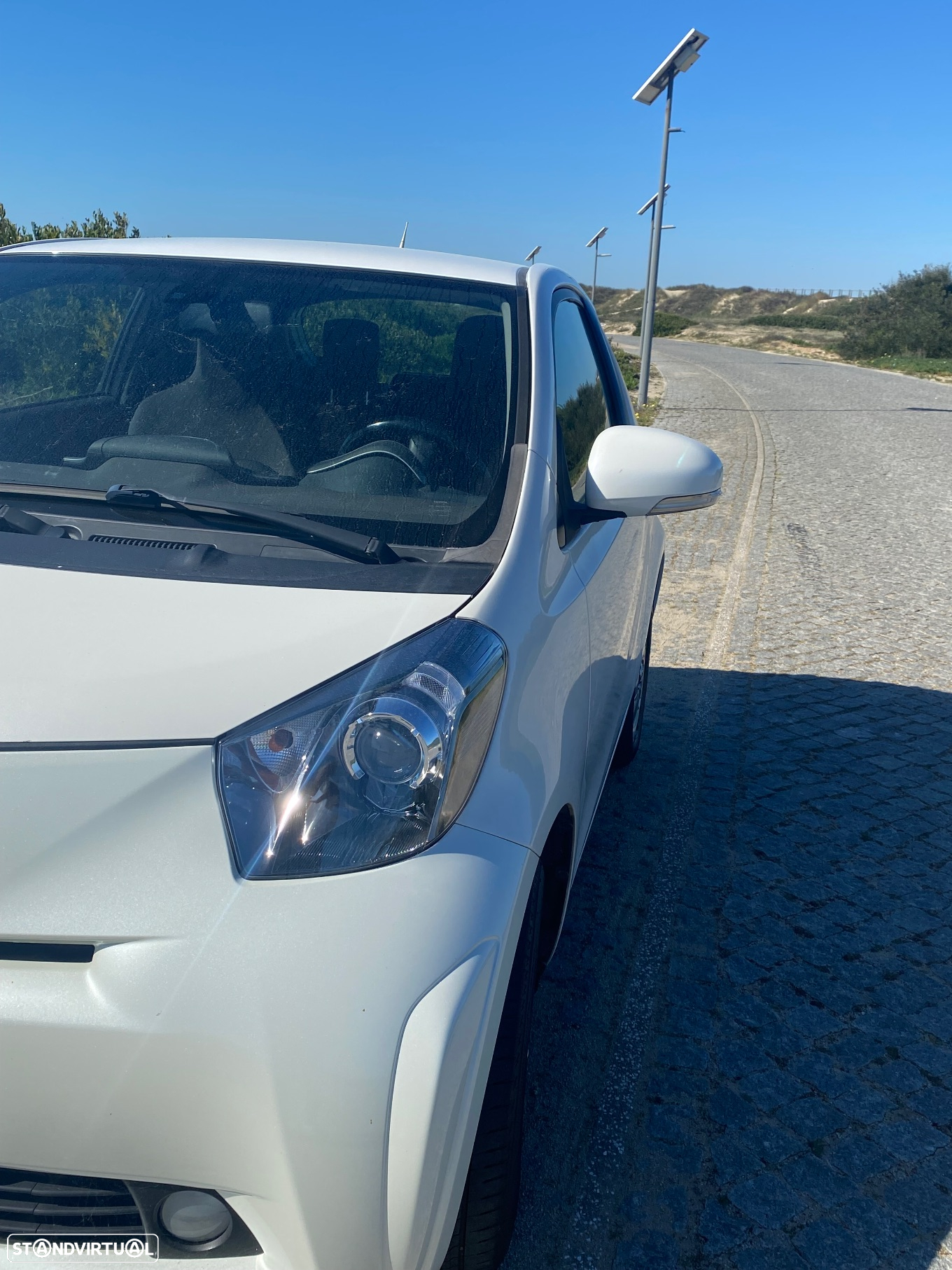 Toyota iQ 1.0 VVT-i 2 - 4