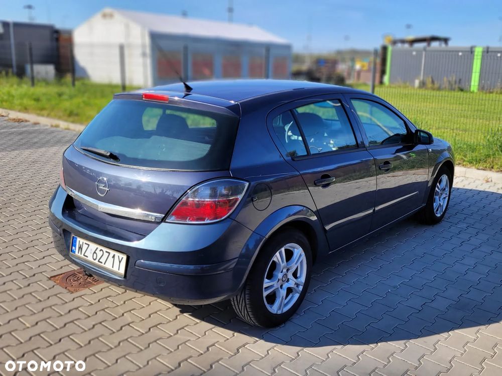 Opel Astra 1.8 Enjoy - 4