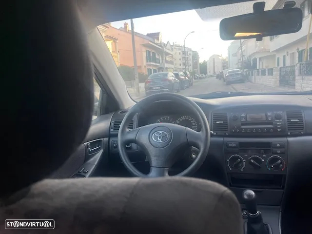 Toyota Corolla 1.4 SE - 15