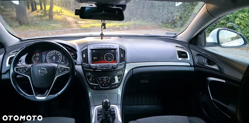 Opel Insignia 1.6 T Cosmo S&S - 14