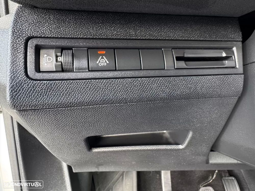 Peugeot 3008 1.2 PureTech Allure Pack - 34