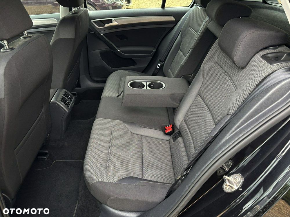 Volkswagen Golf 1.4 TSI BMT Comfortline - 20