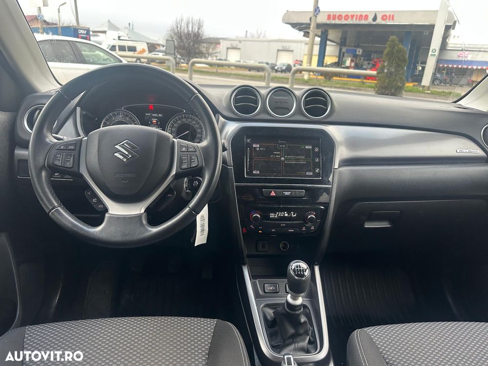 Suzuki Vitara 1.4 Boosterjet AllGrip MHEV Passion - 16