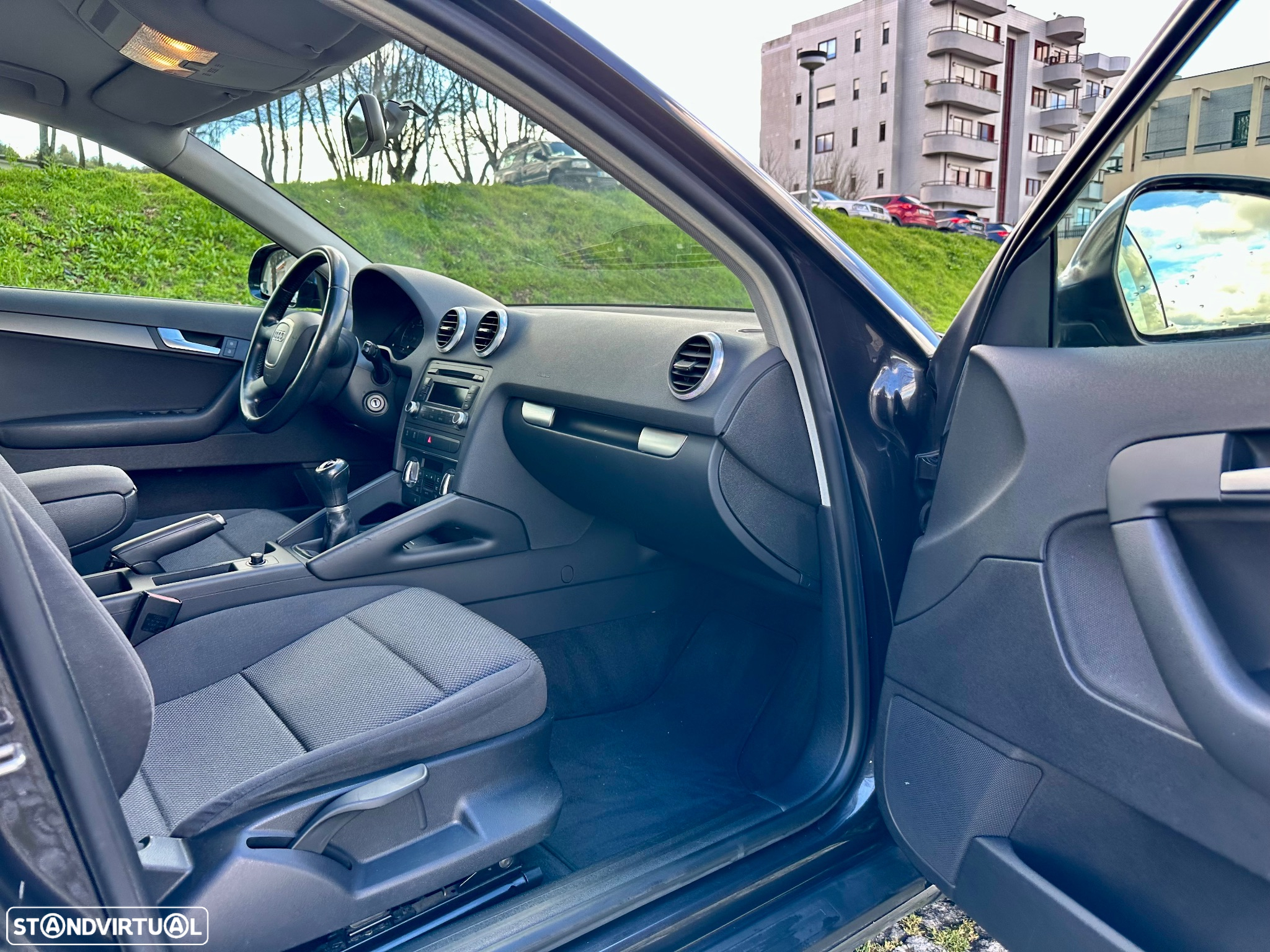 Audi A3 Sportback 1.6 TDI Attraction - 25
