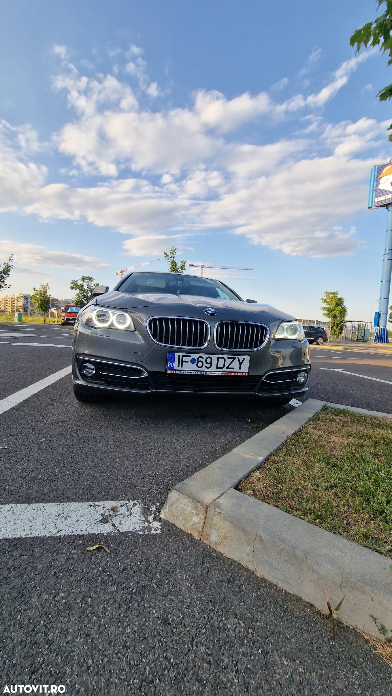 BMW Seria 5 530d xDrive - 8