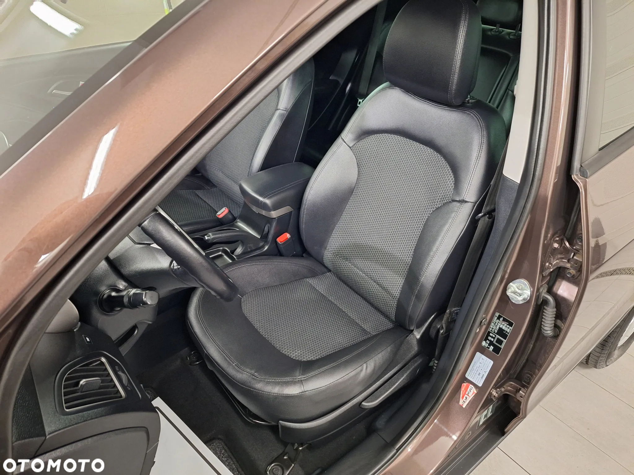 Hyundai ix35 2.0 Premium 2WD - 21