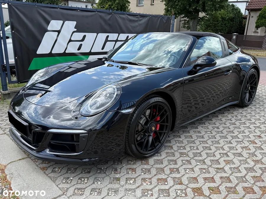 Porsche 911 Targa 4 GTS PDK - 2
