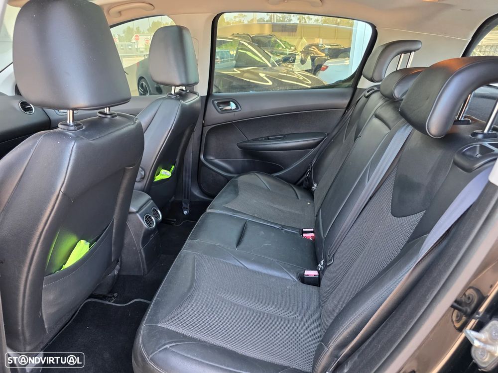 Peugeot 308 1.6 e-HDi Sportium CVM6 - 20